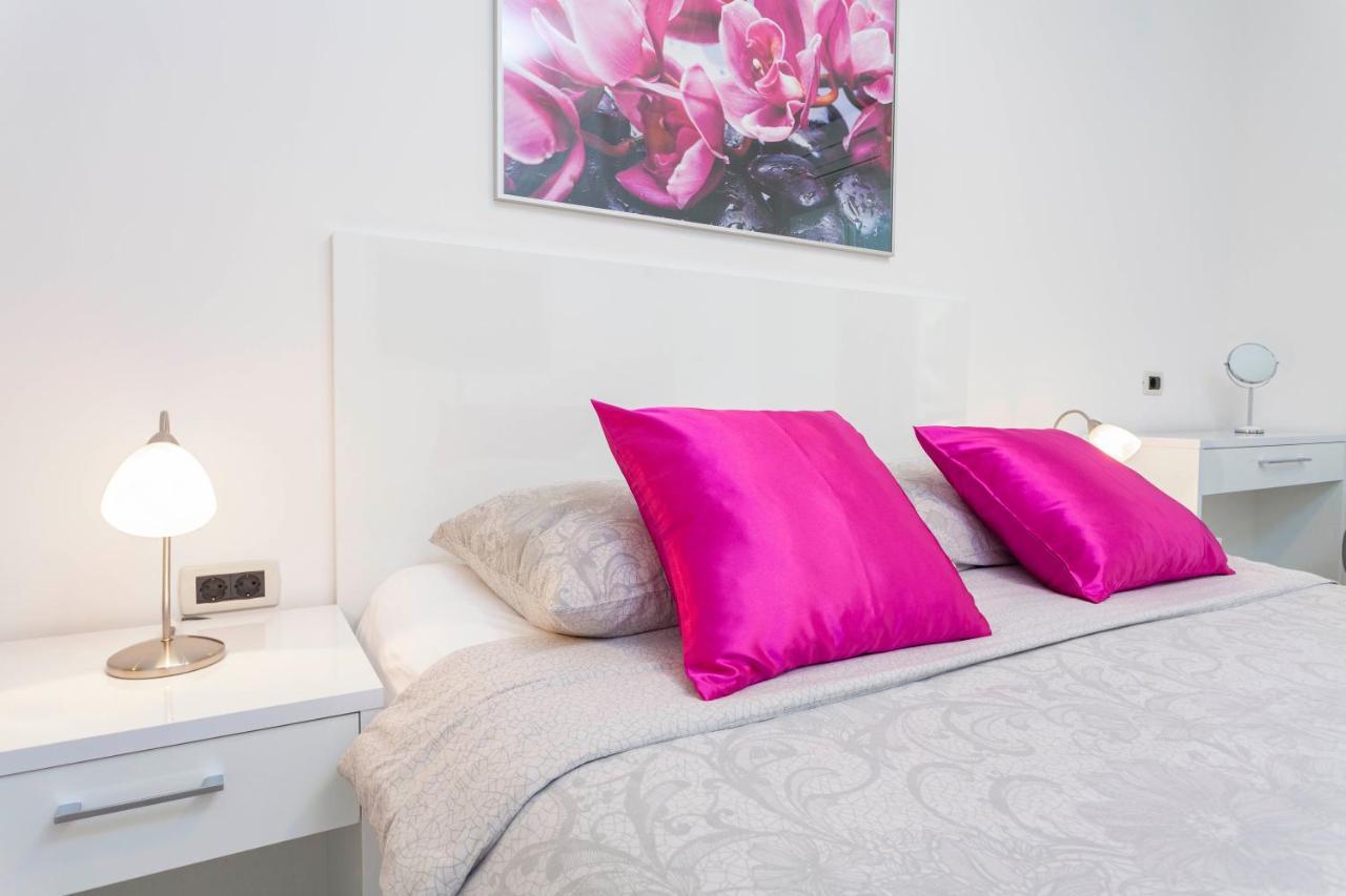 Villa King Apartments Brela Quarto foto